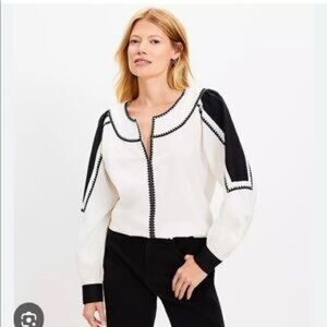 LOFT black and white puff sleeve colorblock stitched split-neck popover blouse